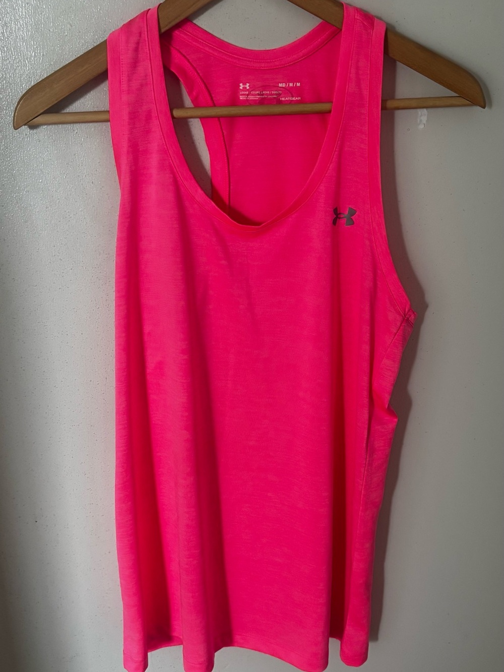 Women’s Medium Under Armour Hot Pink Loose Tank Top Tech Tank HeatGear